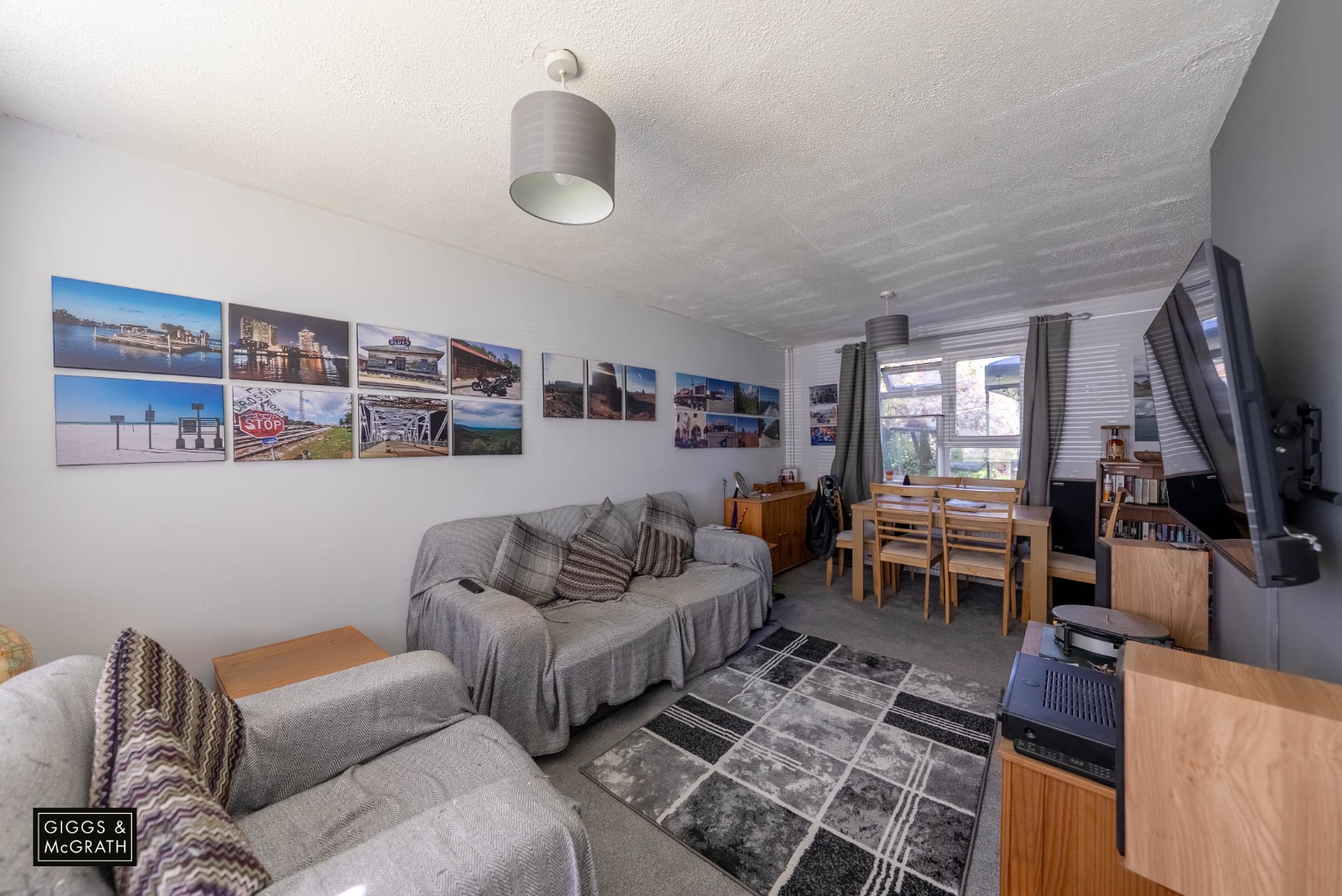 2 bed terraced house for sale in Durham Way, Huntingdon 2