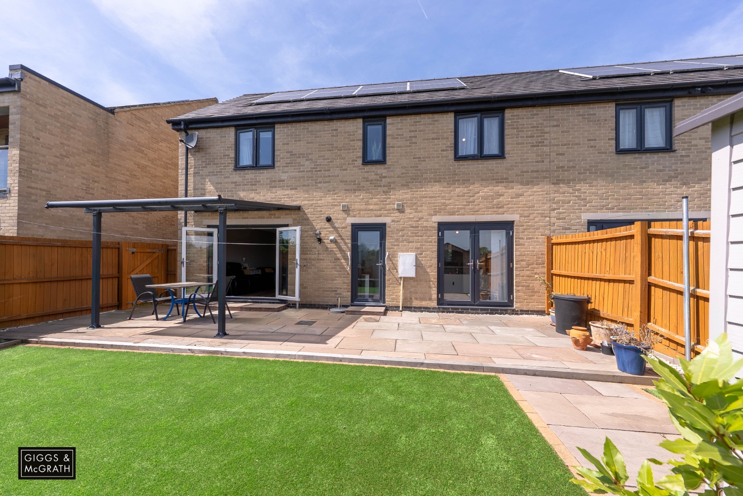 3 bed semi-detached house for sale in Primrose Lane, Cambridgeshire  - Property Image 1