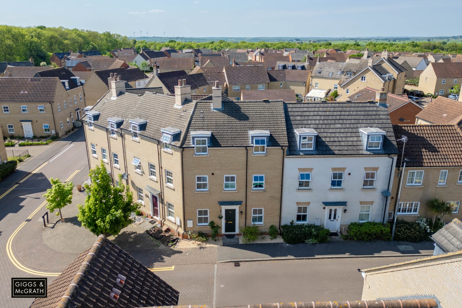 3 bed terraced house for sale in Christie Drive, Huntingdon - Property Image 1