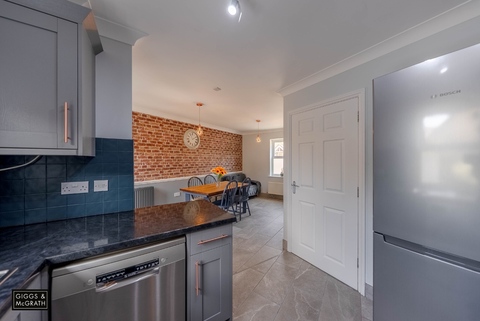 3 bed terraced house for sale in Christie Drive, Huntingdon  - Property Image 5