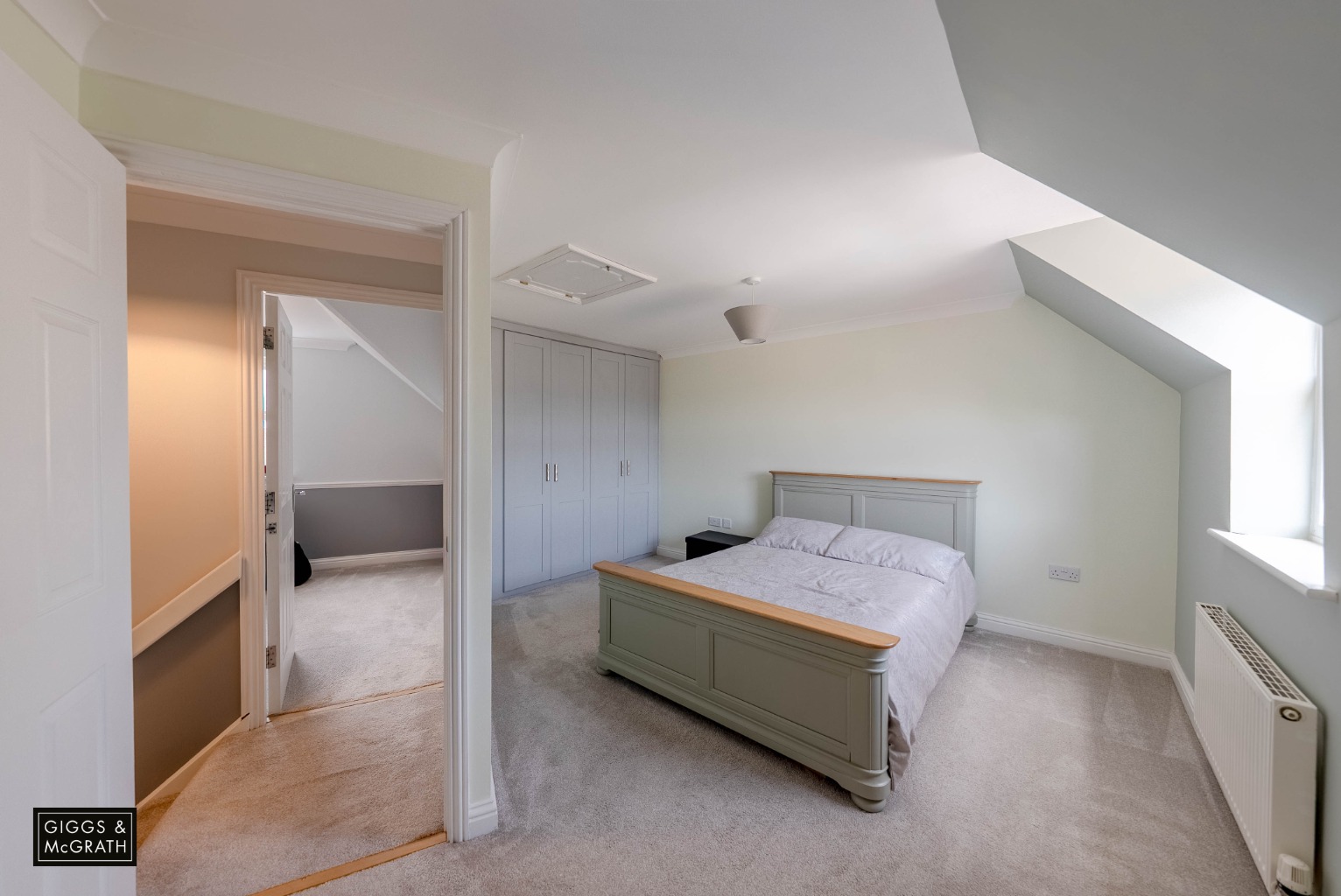 3 bed terraced house for sale in Christie Drive, Huntingdon 2