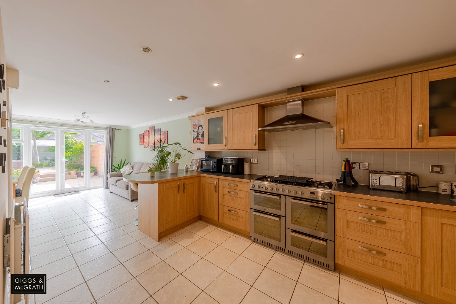 3 bed semi-detached house for sale in Lancaster Gate, Cambridge 1