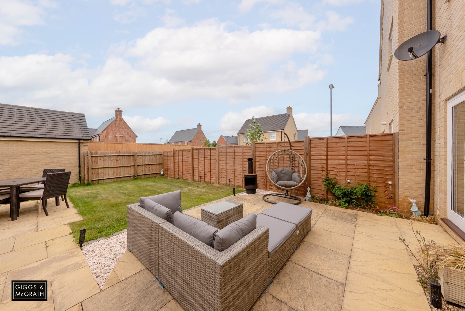 3 bed semi-detached house for sale in Eppeworth Drive, Huntingdon  - Property Image 17
