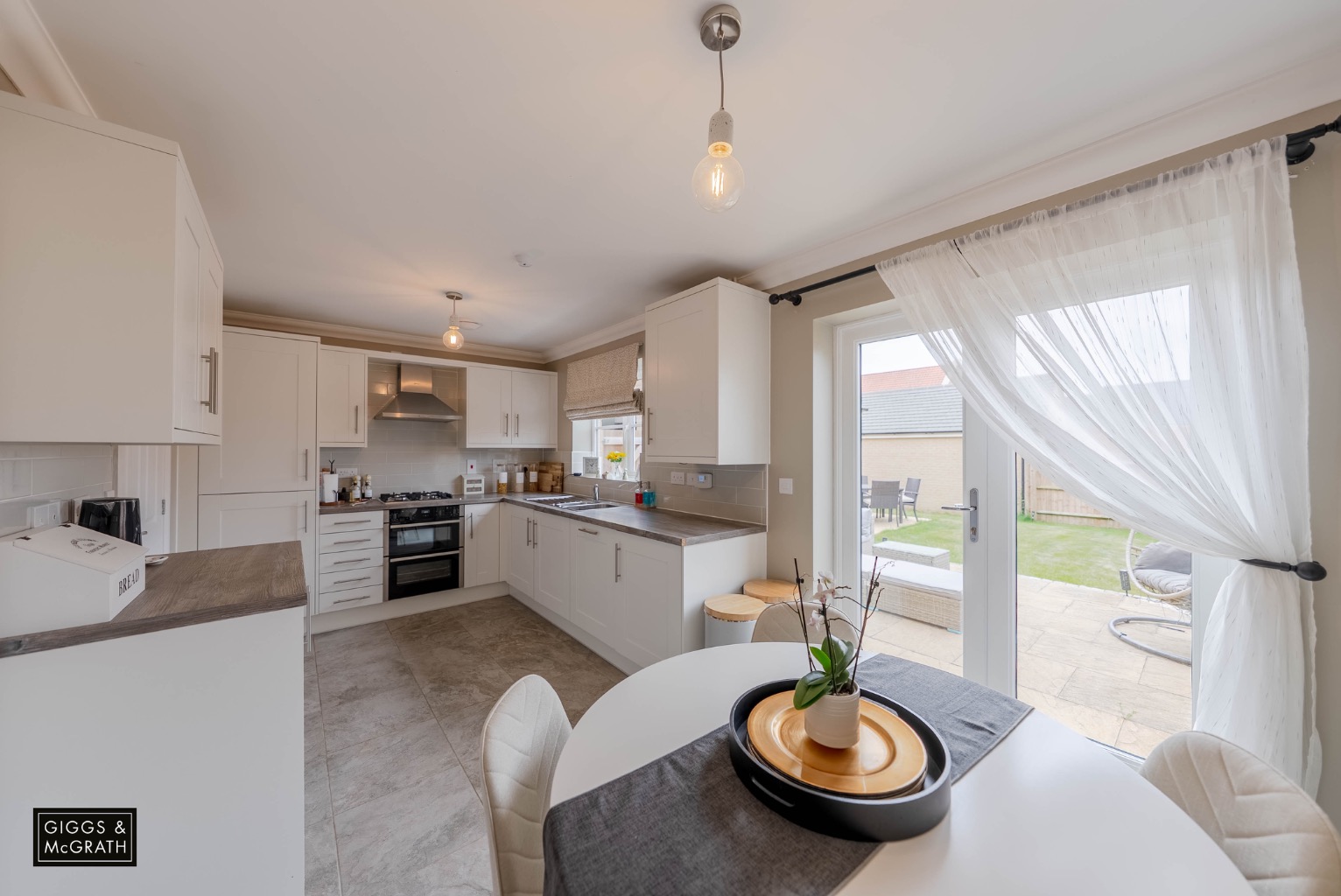 3 bed semi-detached house for sale in Eppeworth Drive, Huntingdon  - Property Image 3