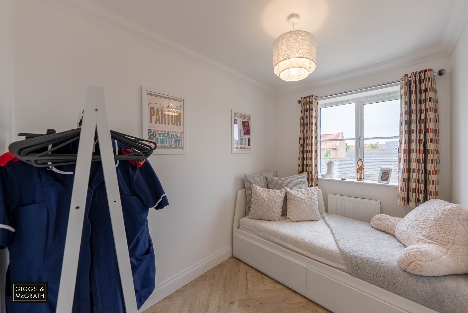 3 bed semi-detached house for sale in Eppeworth Drive, Huntingdon  - Property Image 15