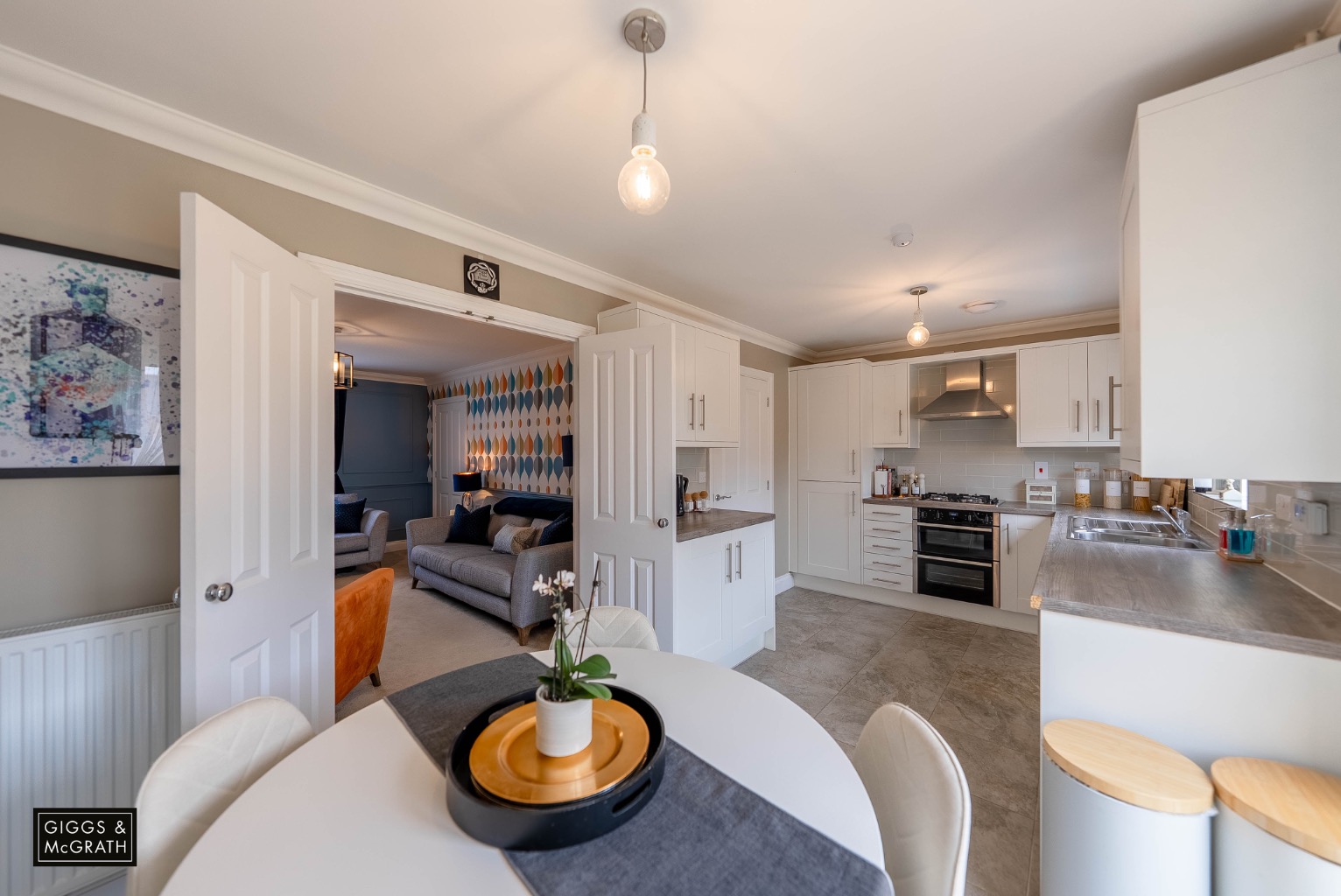 3 bed semi-detached house for sale in Eppeworth Drive, Huntingdon  - Property Image 9