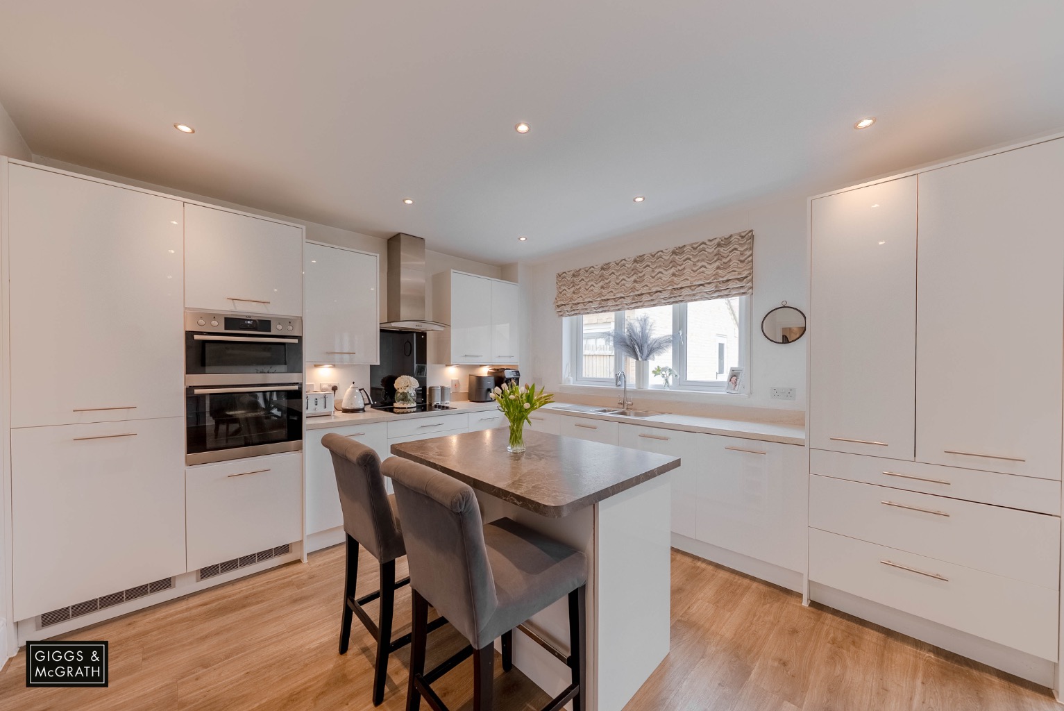 4 bed detached house for sale in Tiptoff Close, Huntingdon  - Property Image 7