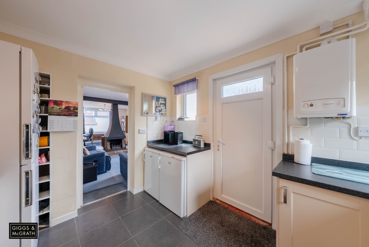 2 bed semi-detached house for sale in Bridge End, Huntingdon  - Property Image 6