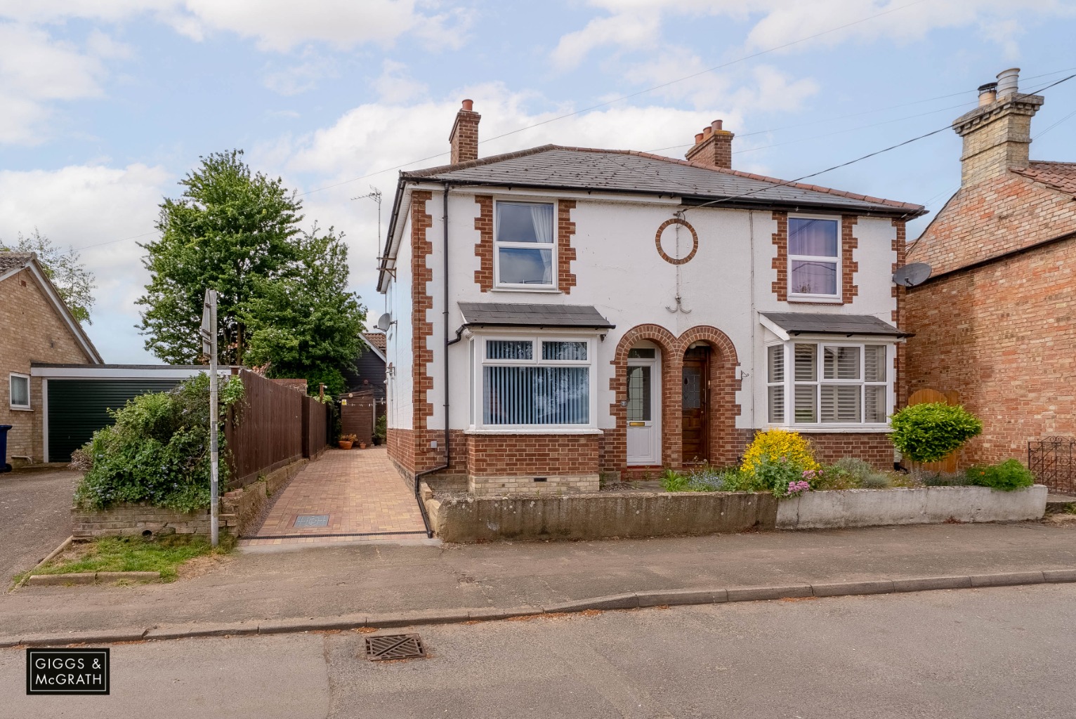 2 bed semi-detached house for sale in Bridge End, Huntingdon - Property Image 1