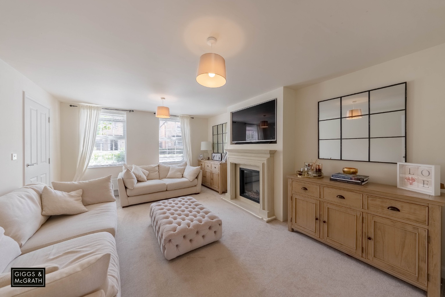 4 bed detached house for sale in Doherty Road, Huntingdon 3