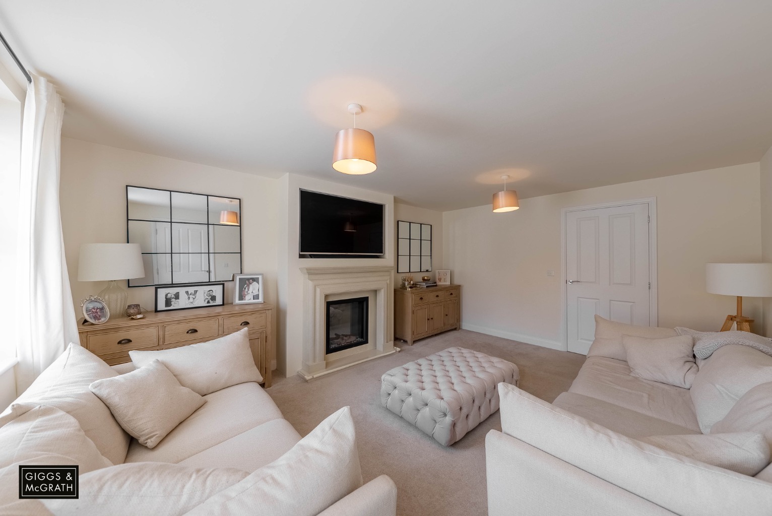 4 bed detached house for sale in Doherty Road, Huntingdon 8