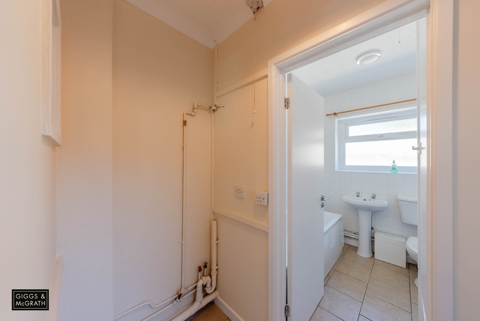 2 bed terraced house for sale in Ramsey Mereside, Huntingdon  - Property Image 8