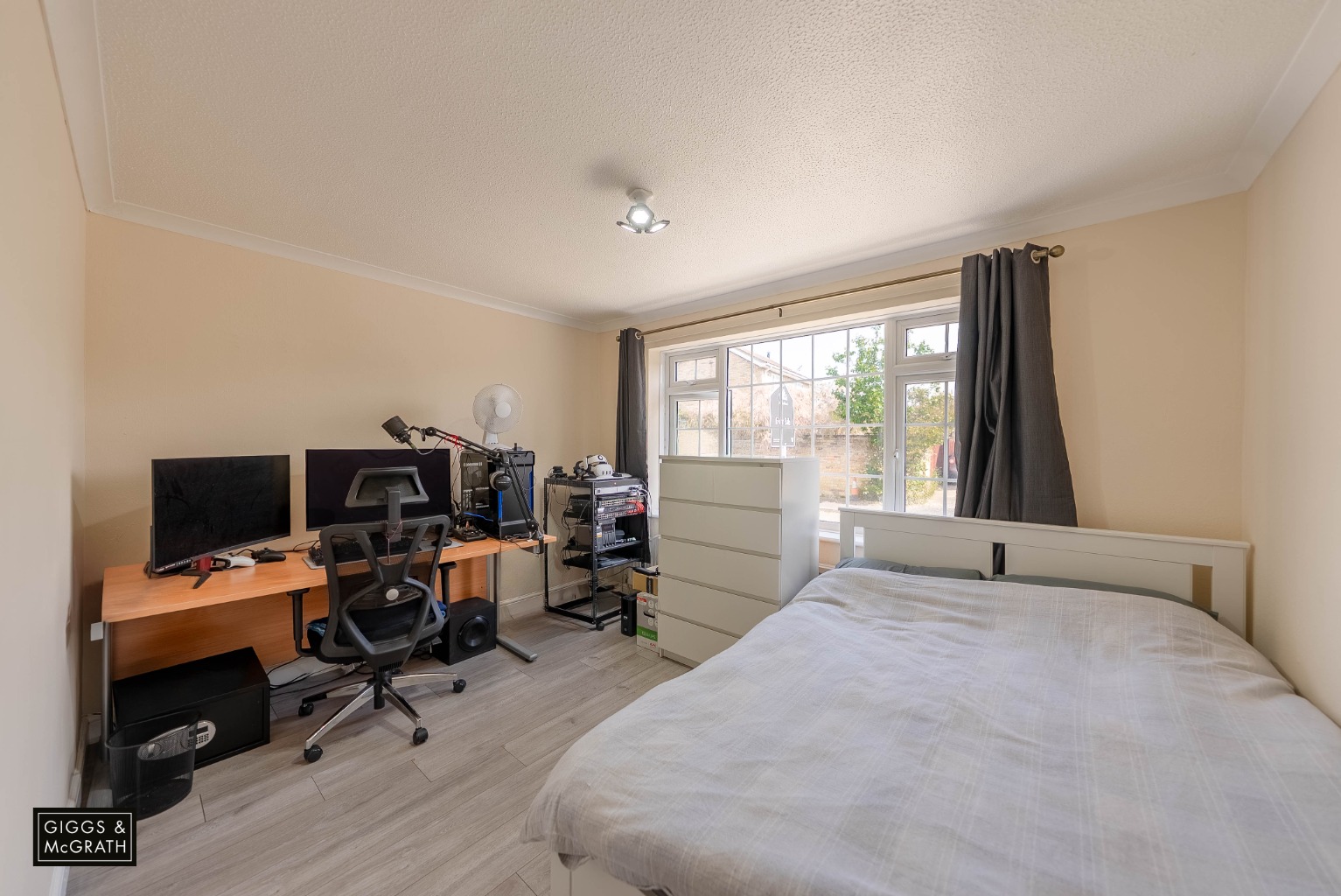 3 bed detached bungalow for sale in Flint Close, Huntingdon  - Property Image 7