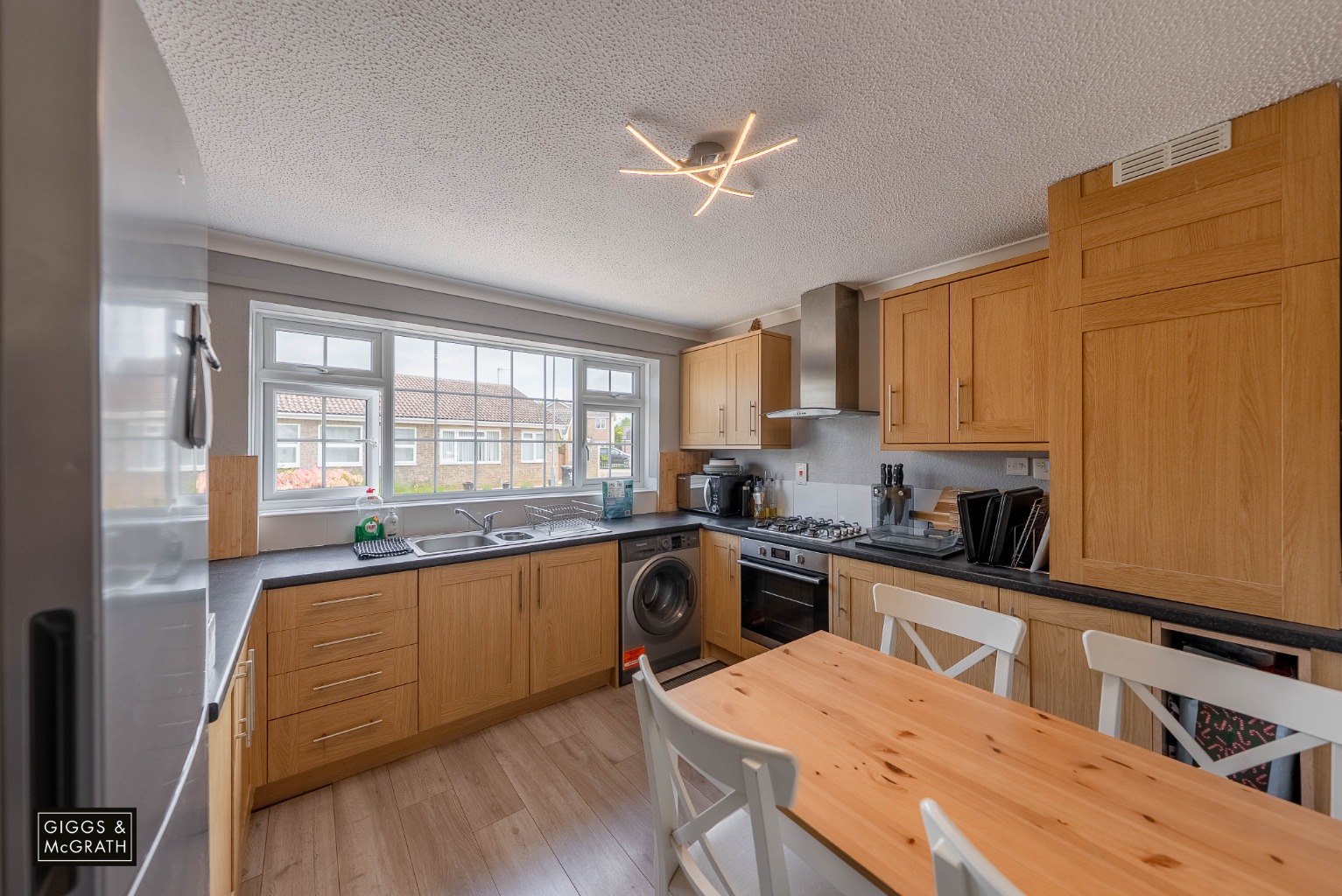 3 bed detached bungalow for sale in Flint Close, Huntingdon  - Property Image 2