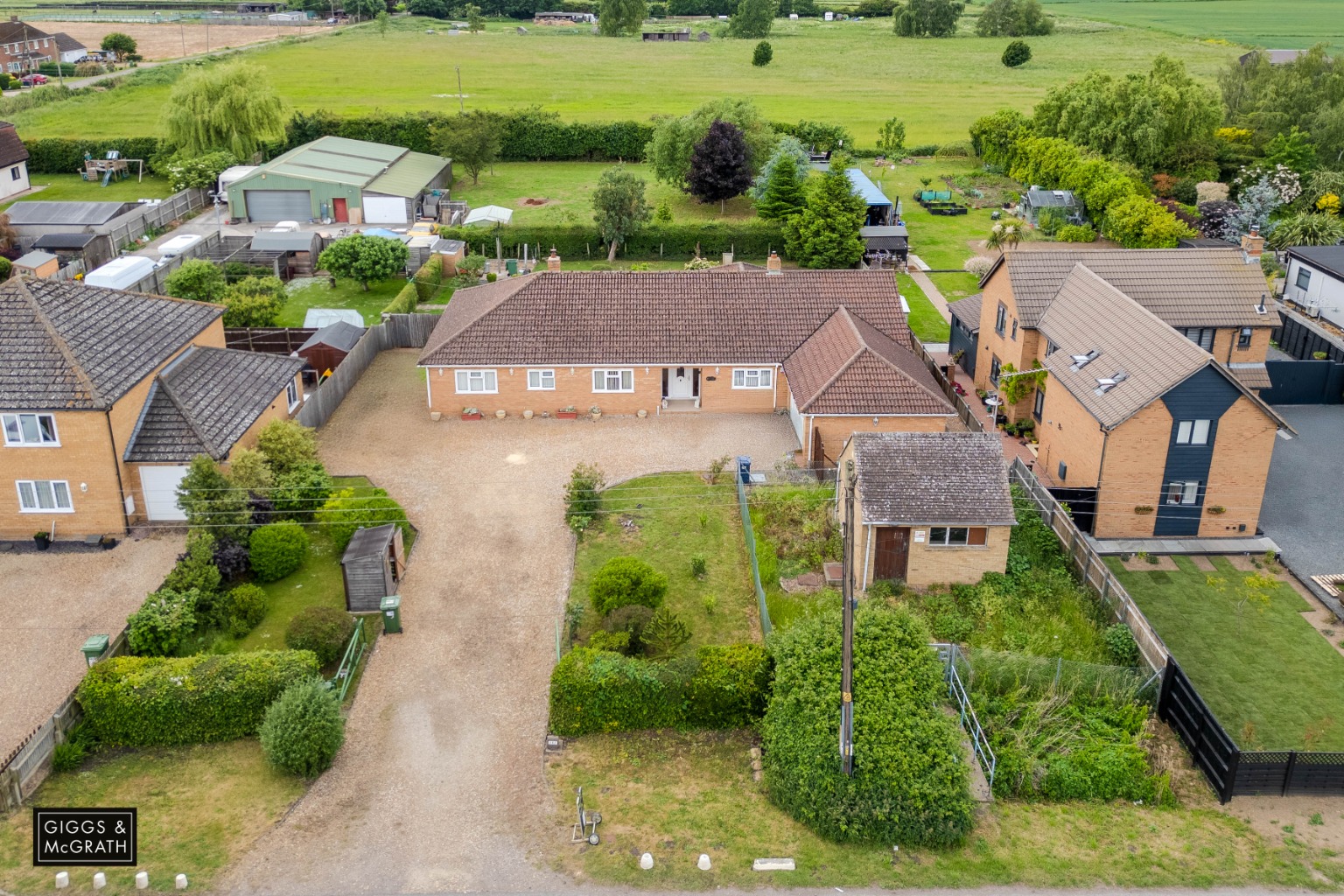 3 bed detached house for sale in Ugg Mere Court Road, Huntingdon 18