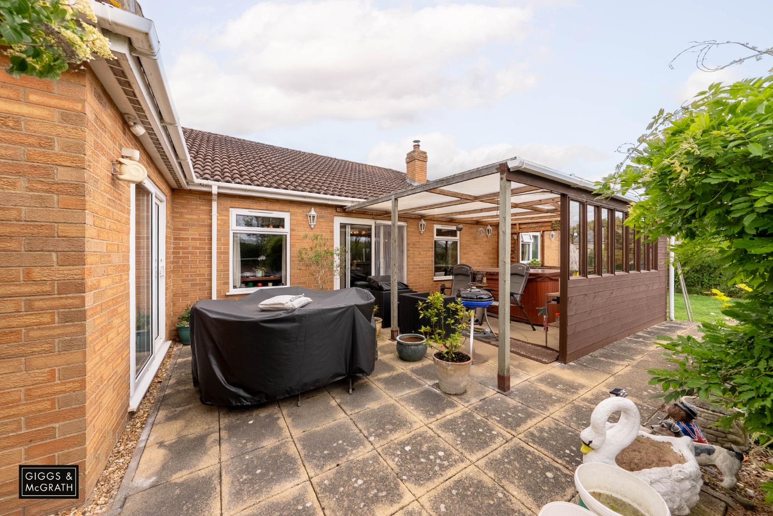 3 bed detached house for sale in Ugg Mere Court Road, Huntingdon 17