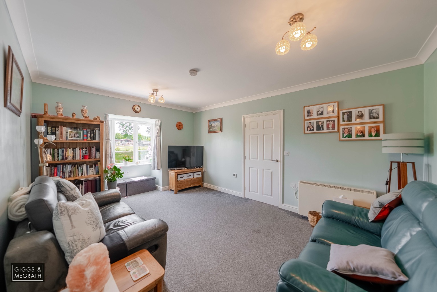 7 bed detached bungalow for sale in Warboys Road, Huntingdon 14