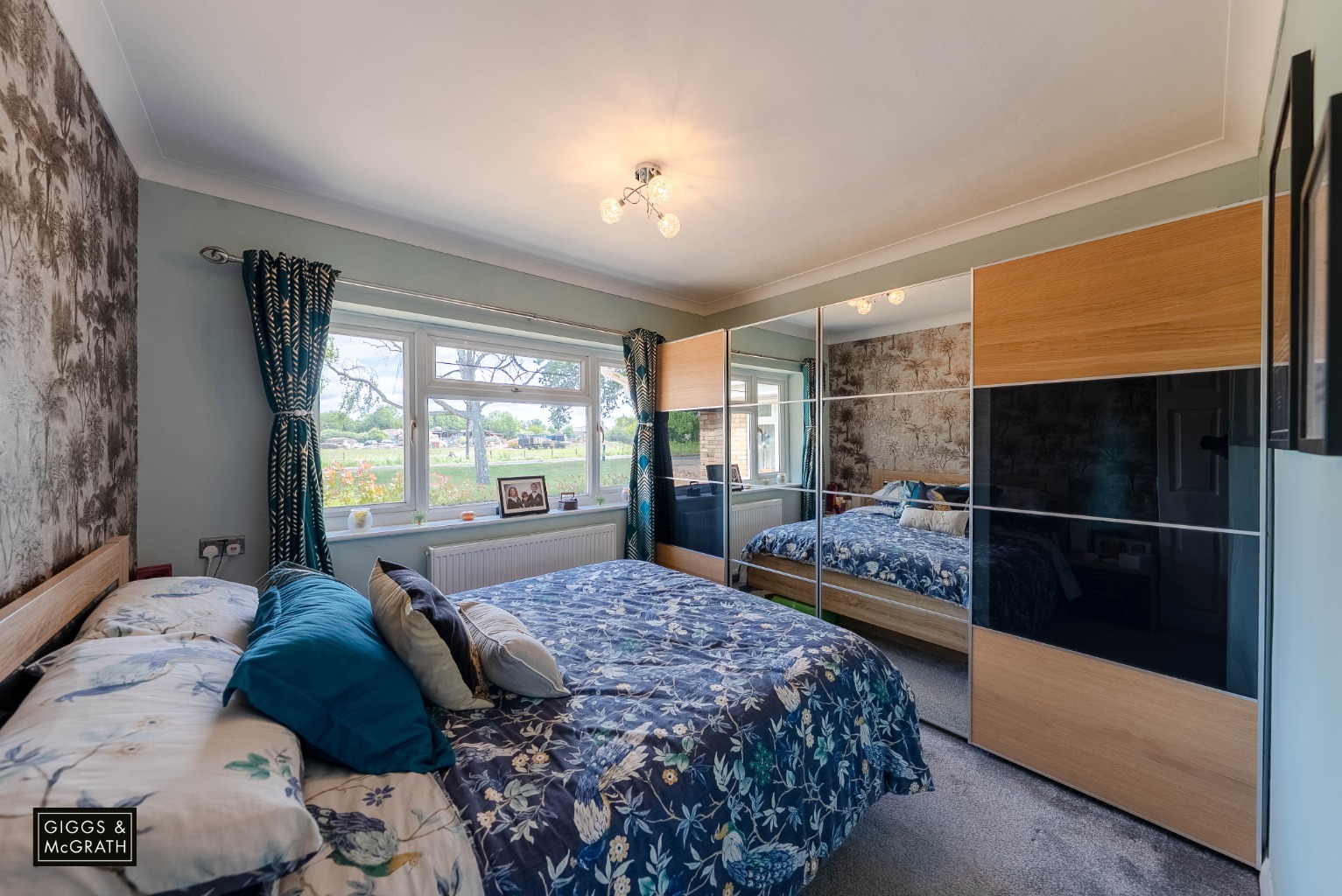 7 bed detached bungalow for sale in Warboys Road, Huntingdon 9