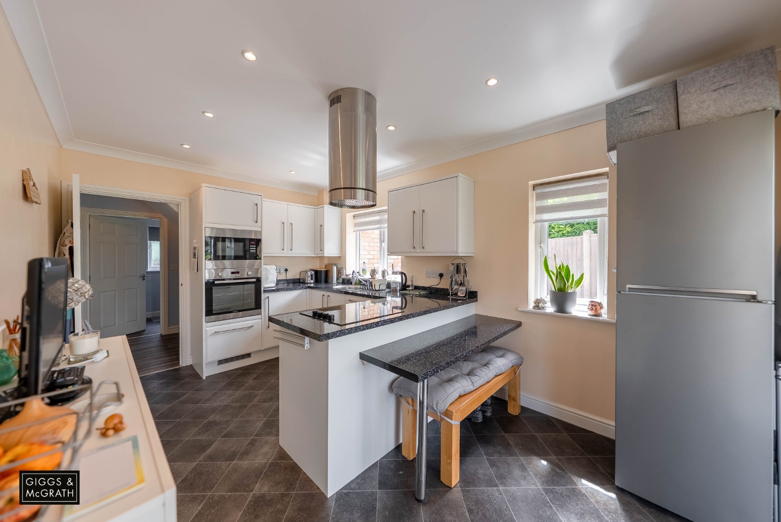 7 bed detached bungalow for sale in Warboys Road, Huntingdon 16