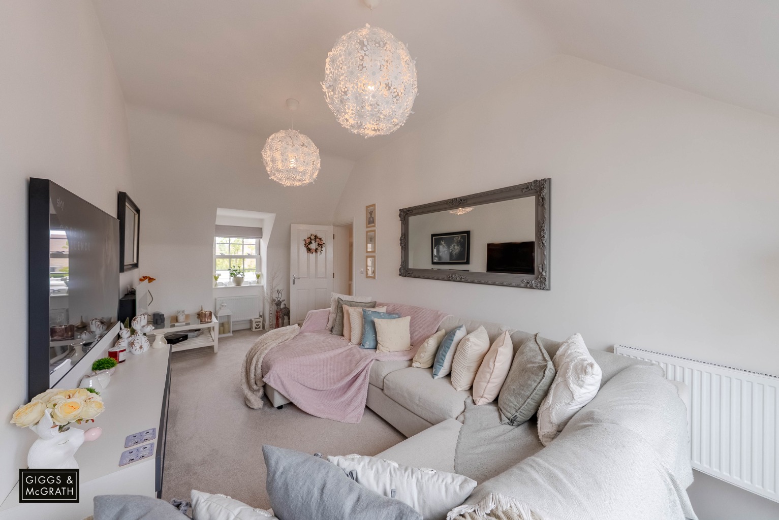 3 bed semi-detached house for sale in Garnatte Drive, Huntingdon  - Property Image 7