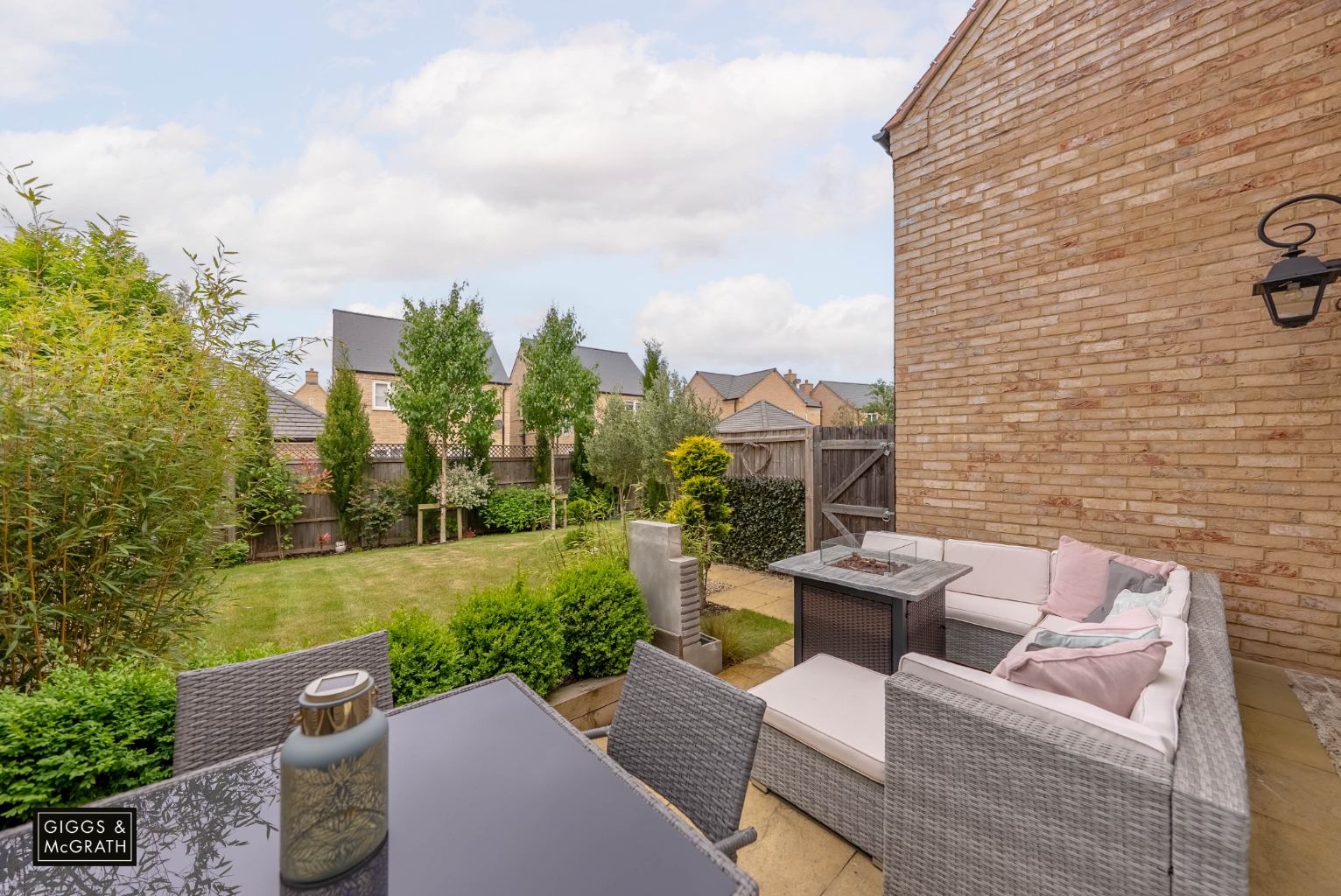 3 bed semi-detached house for sale in Garnatte Drive, Huntingdon  - Property Image 15