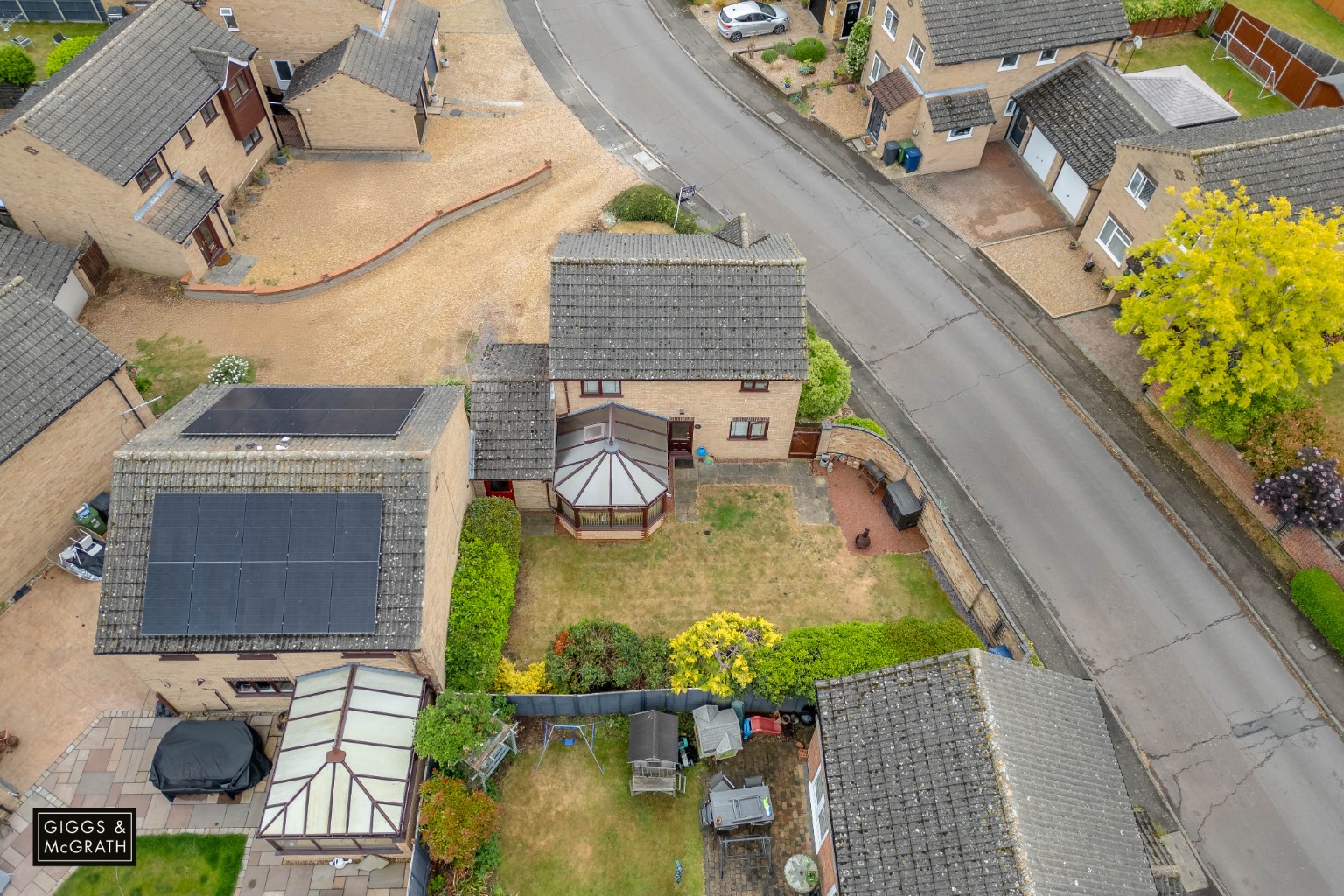 3 bed link detached house for sale in Crane Street, Huntingdon 10