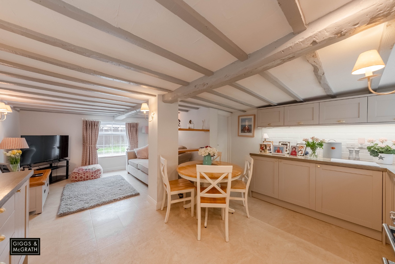 4 bed detached house for sale in Hamerton Road, Huntingdon 3