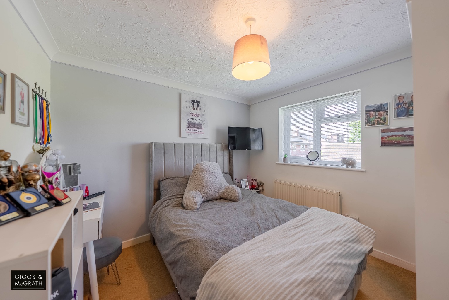 4 bed detached house for sale in Ramsey Mereside, Huntingdon  - Property Image 11