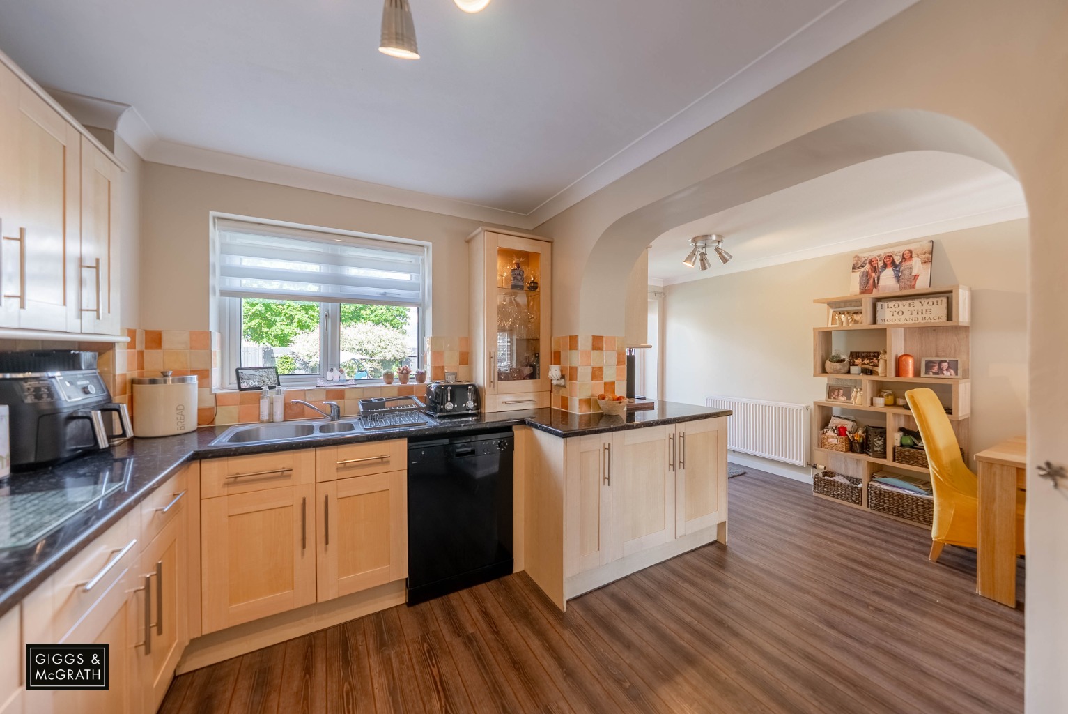 4 bed detached house for sale in Ramsey Mereside, Huntingdon  - Property Image 2