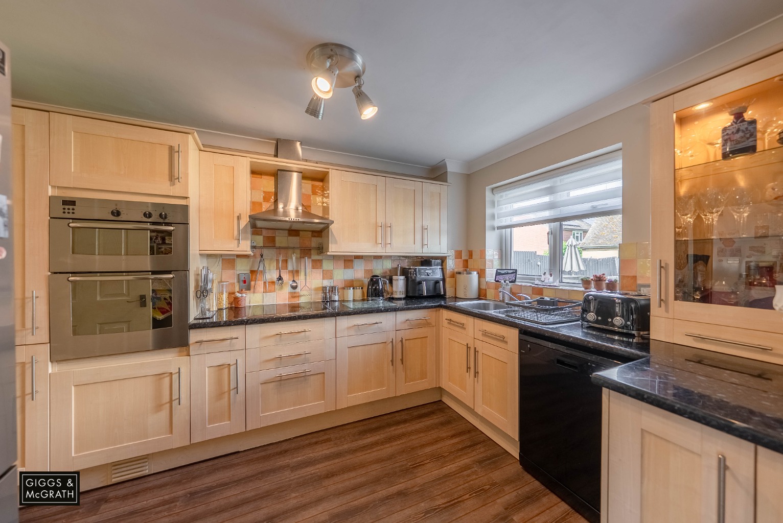 4 bed detached house for sale in Ramsey Mereside, Huntingdon  - Property Image 4