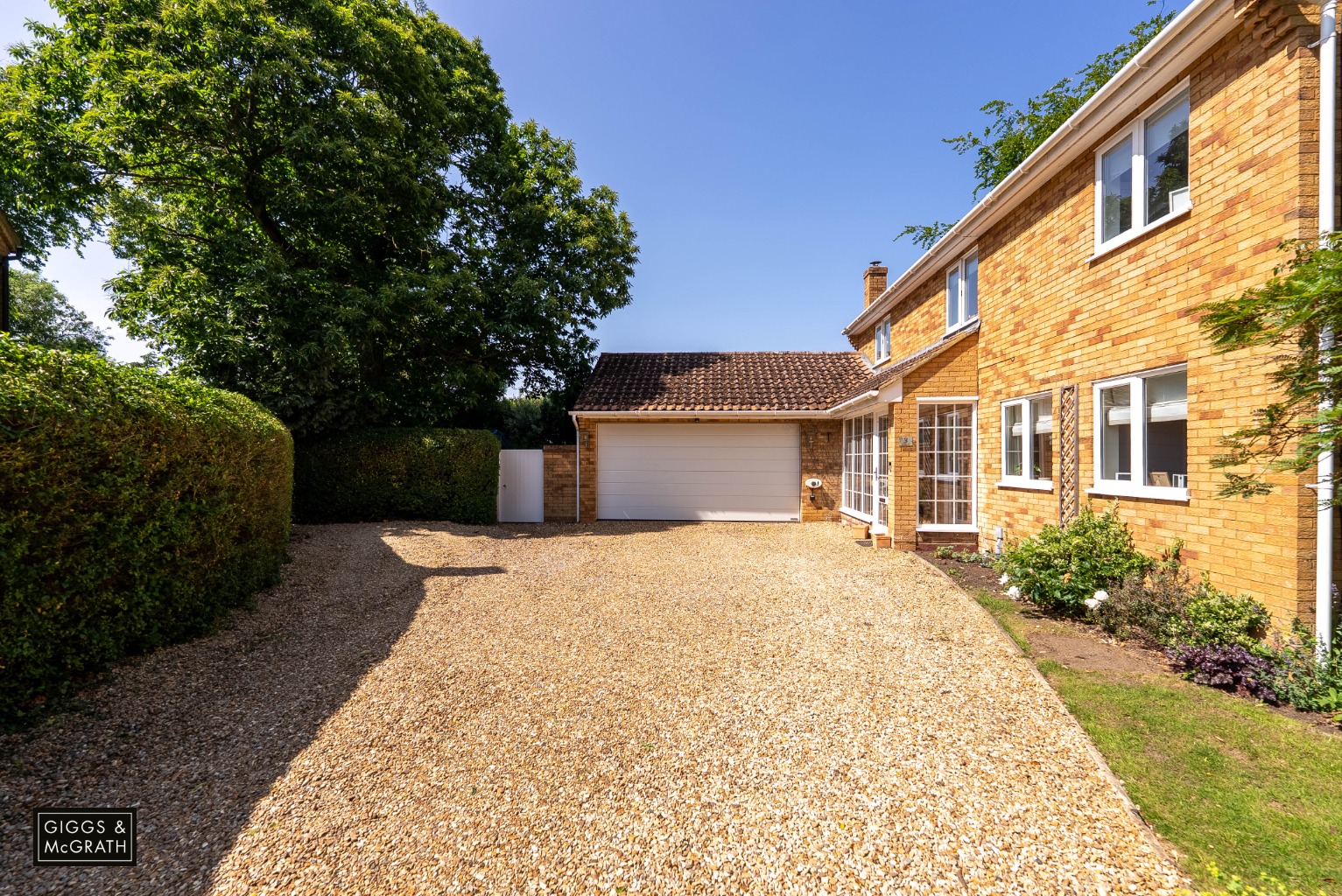 5 bed detached house for sale in Ellington, Cambridgeshire  - Property Image 24