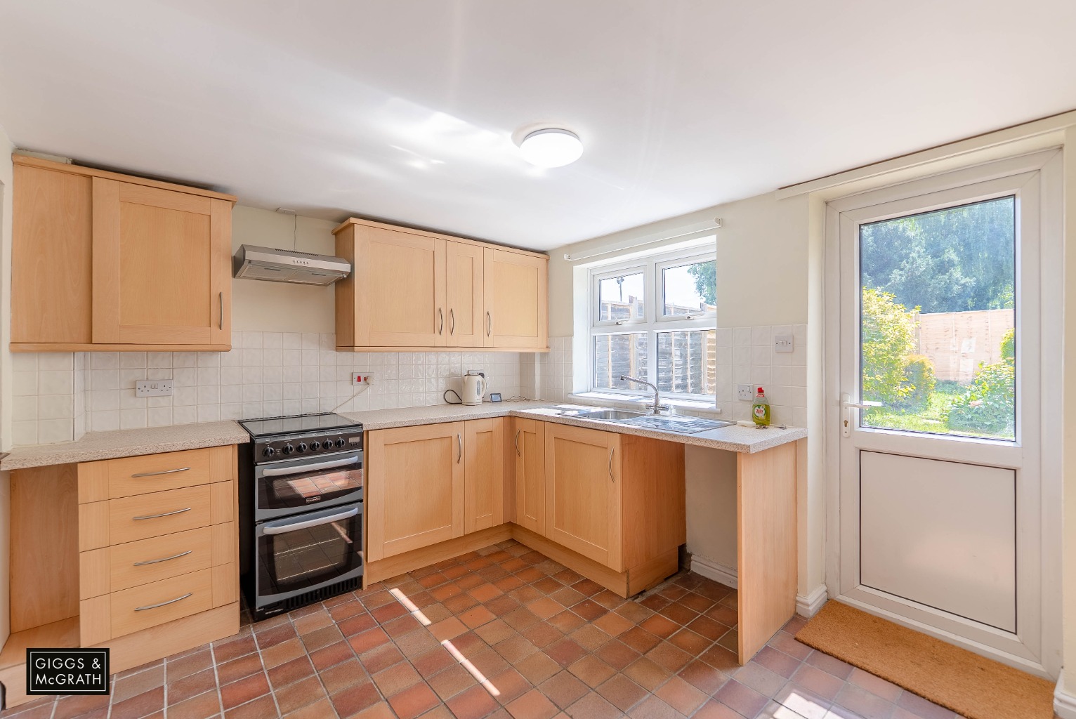 2 bed semi-detached house for sale in Upwood, Huntingdon  - Property Image 4