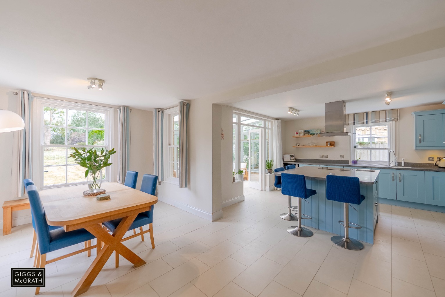 4 bed detached house for sale in Church Street, Huntingdon 2