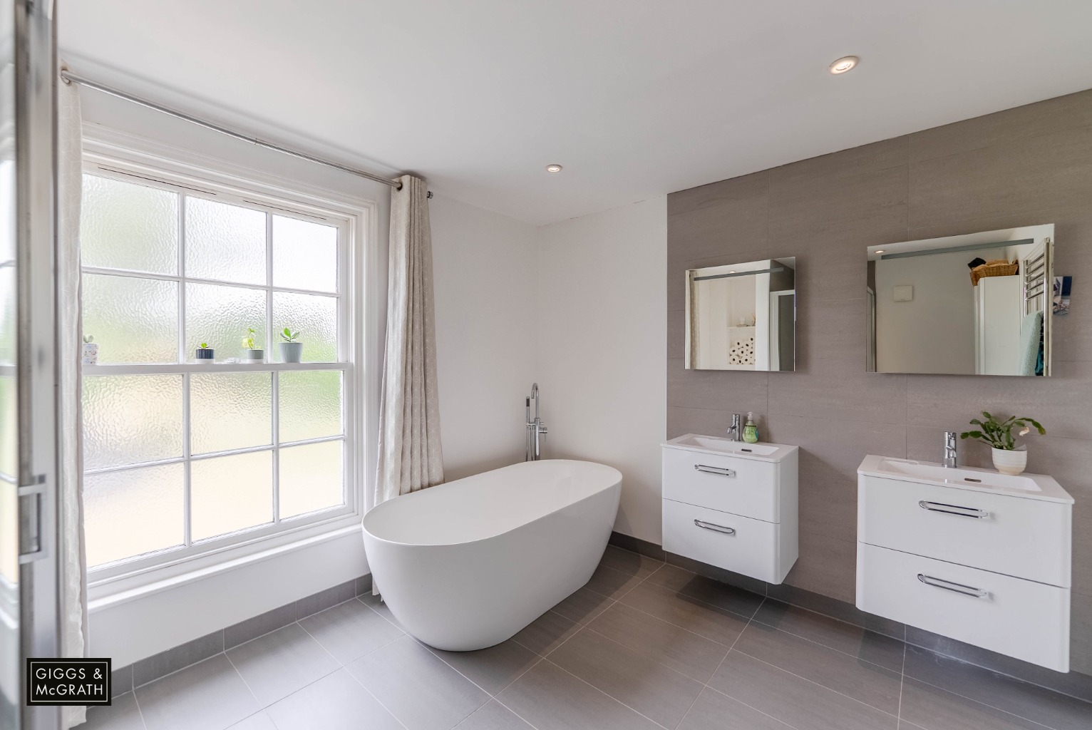 4 bed detached house for sale in Church Street, Huntingdon 14