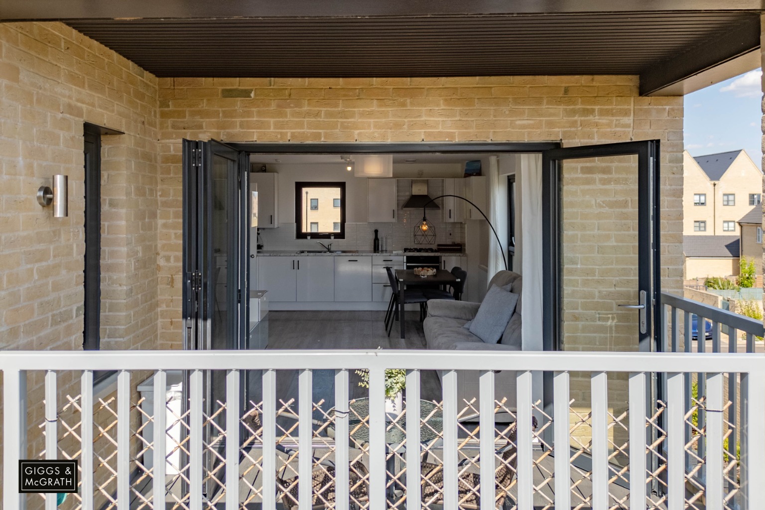 2 bed flat for sale in Cartwright Close, Huntingdon 11