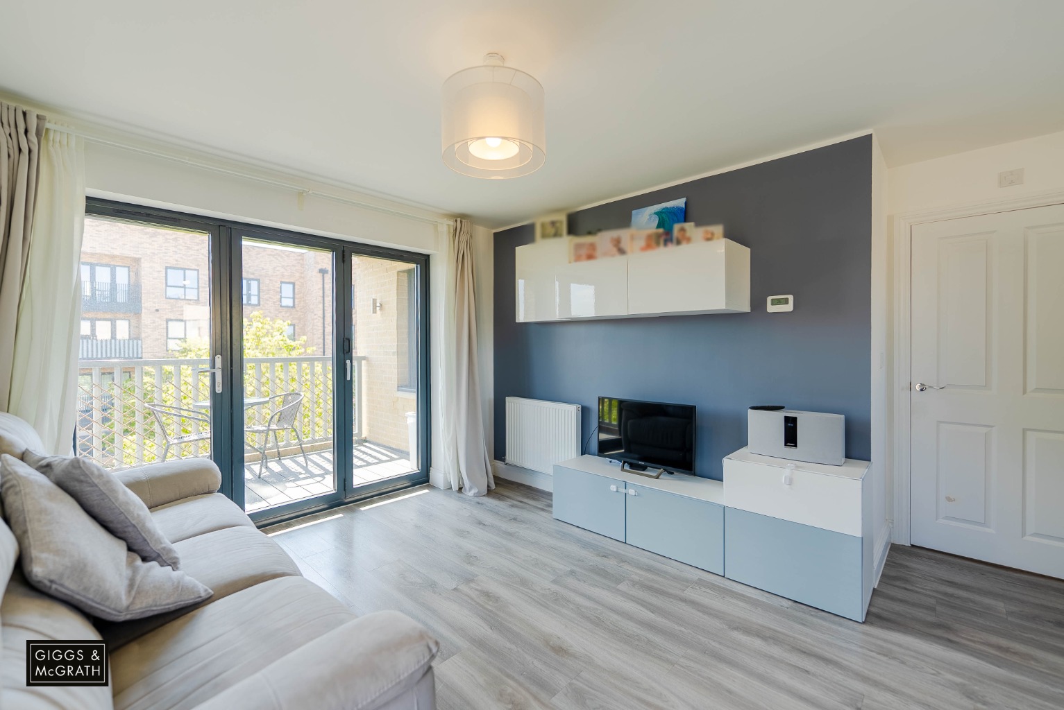 2 bed flat for sale in Cartwright Close, Huntingdon 4