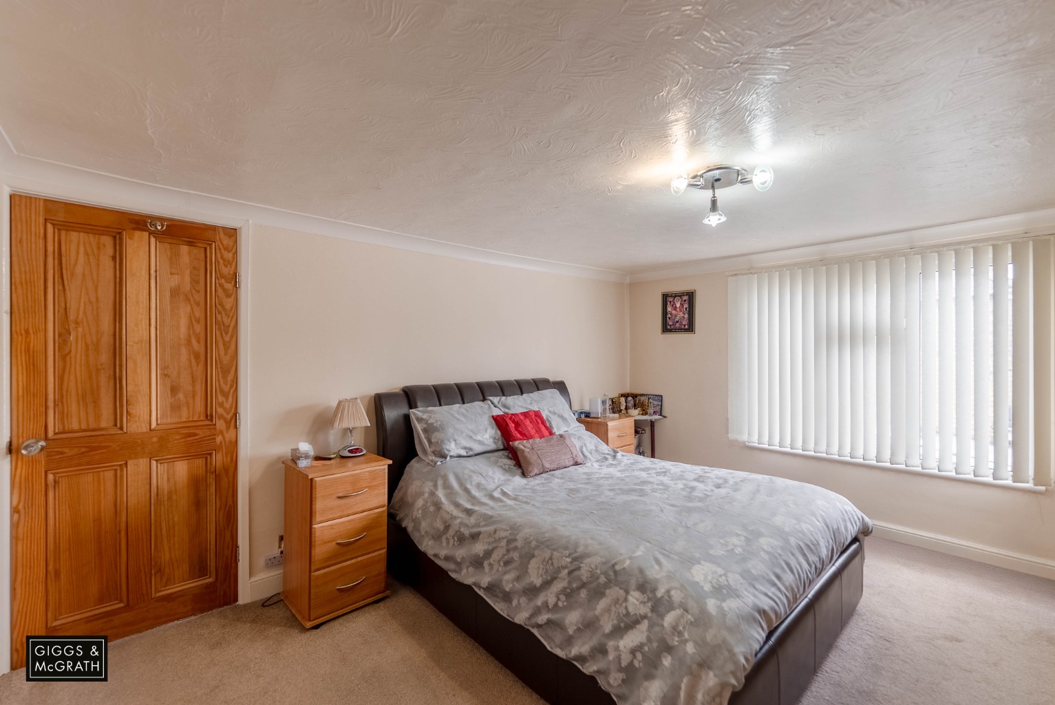 4 bed coach house for sale in High Street, Huntingdon 12