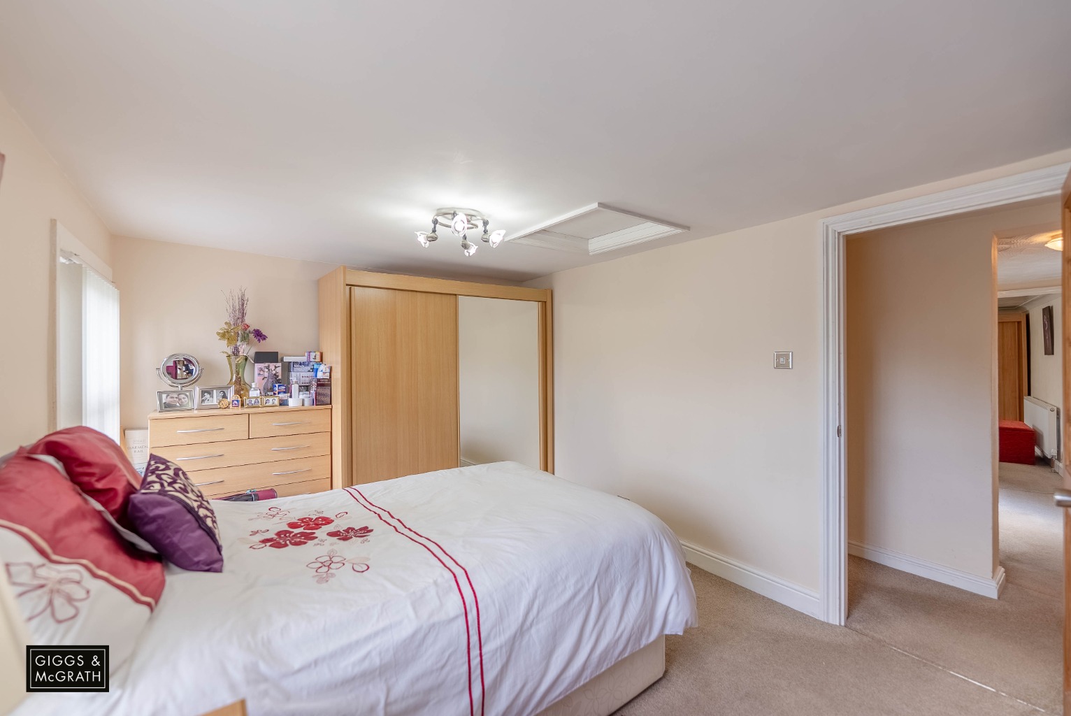 4 bed coach house for sale in High Street, Huntingdon  - Property Image 16