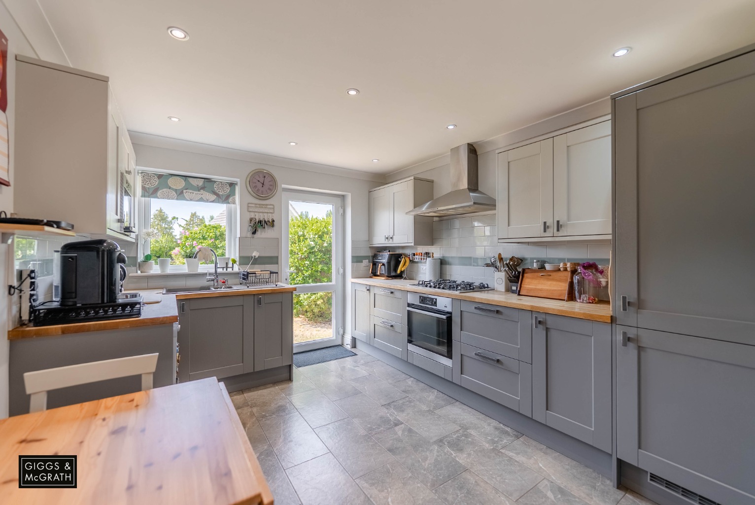 4 bed semi-detached house for sale in Earith, Cambridgeshire  - Property Image 2