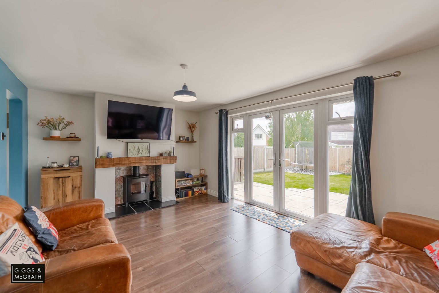 3 bed semi-detached house for sale in Alconbury, Cambridgeshire  - Property Image 3