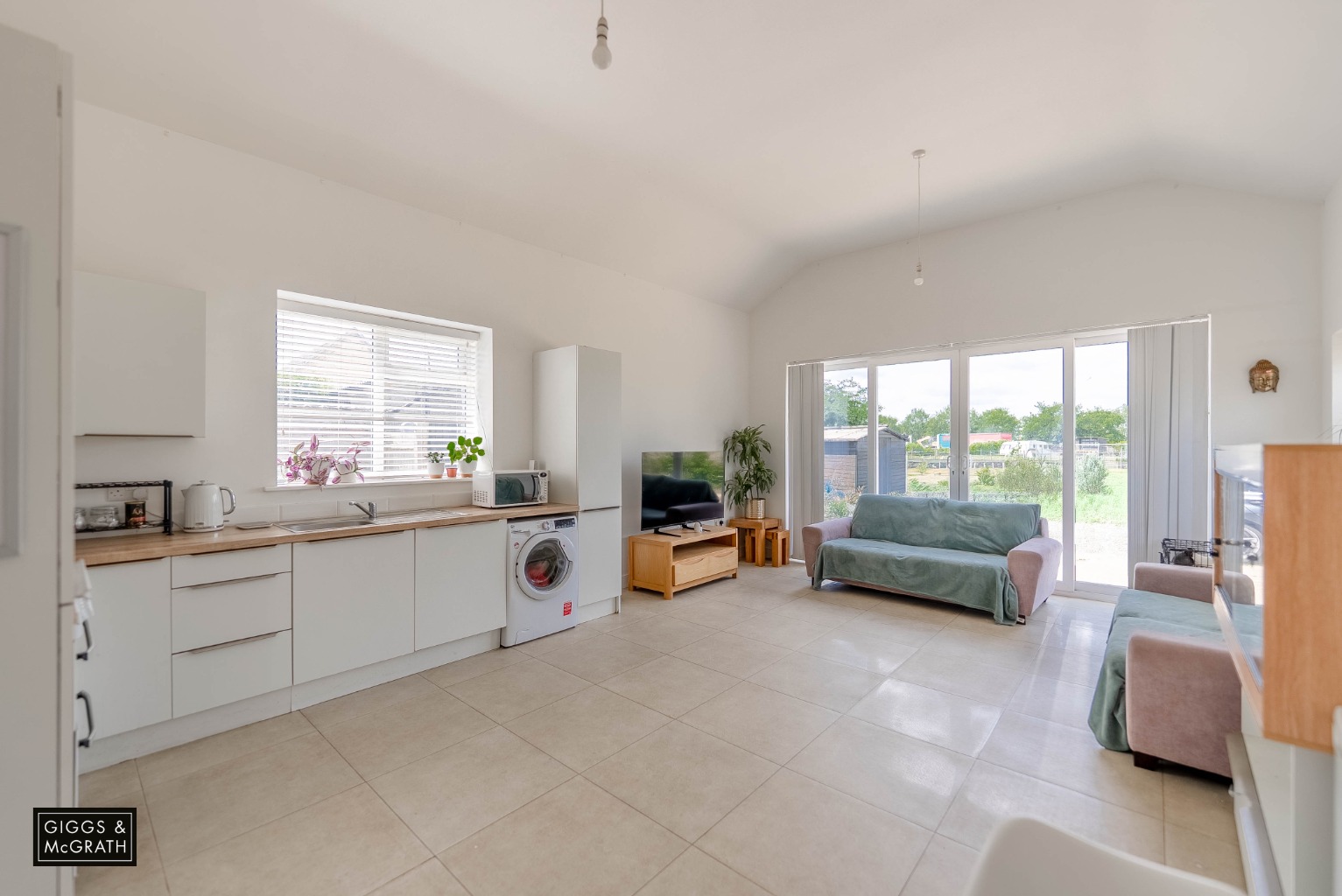 5 bed detached house for sale in The Heath, Huntingdon 12