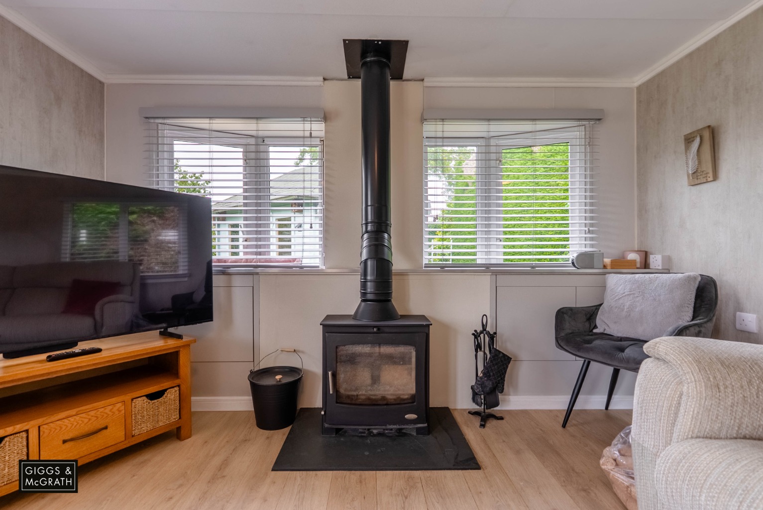 5 bed detached house for sale in The Heath, Huntingdon 20