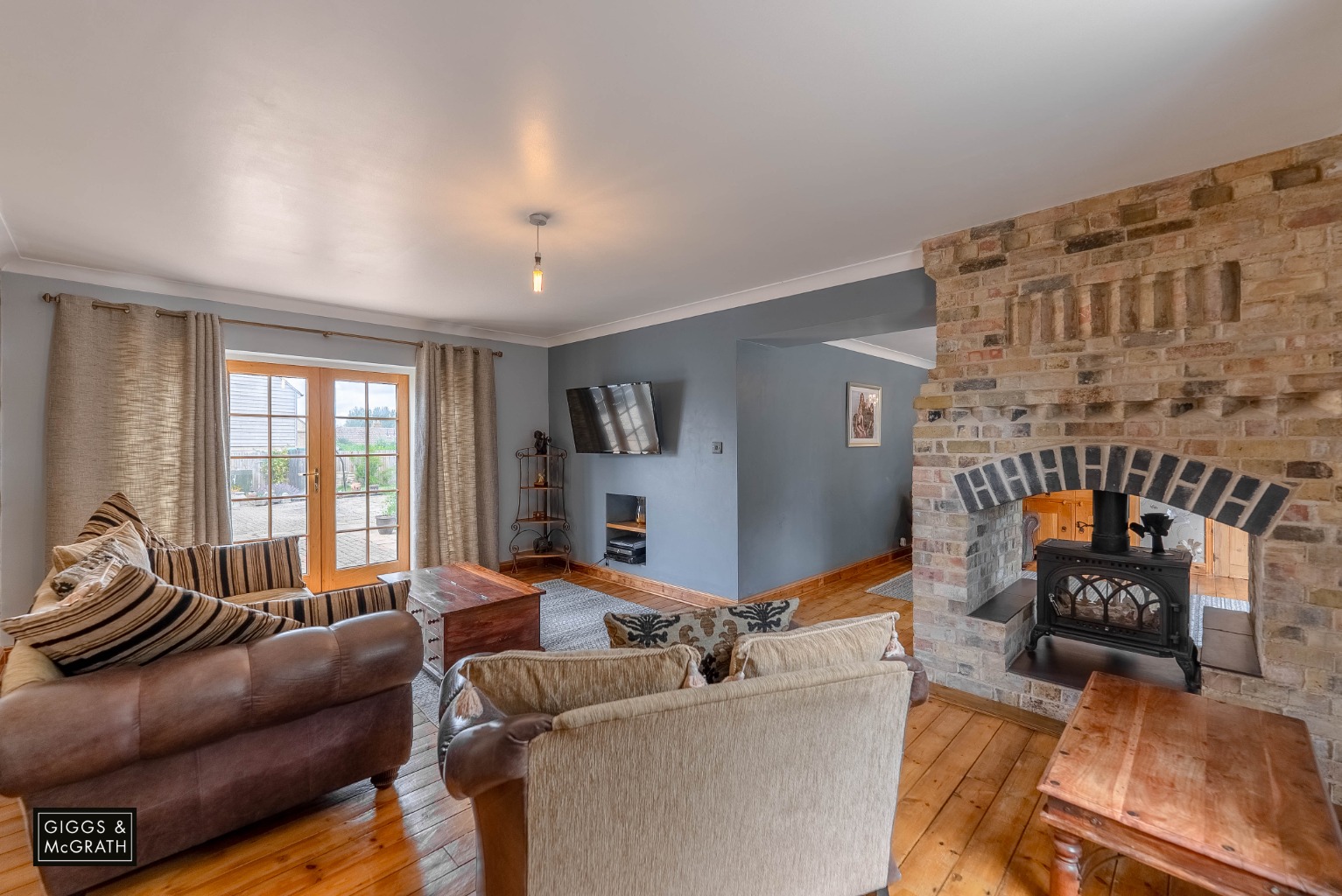 4 bed detached house for sale in Ermine Street, Huntingdon  - Property Image 3