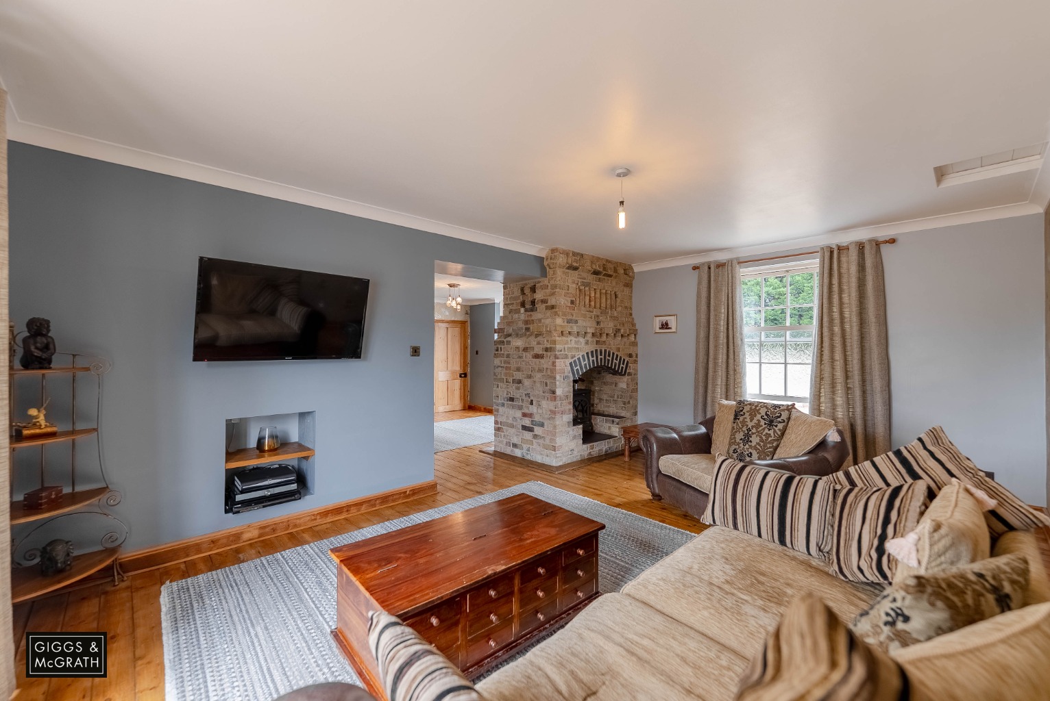 4 bed detached house for sale in Ermine Street, Huntingdon  - Property Image 4