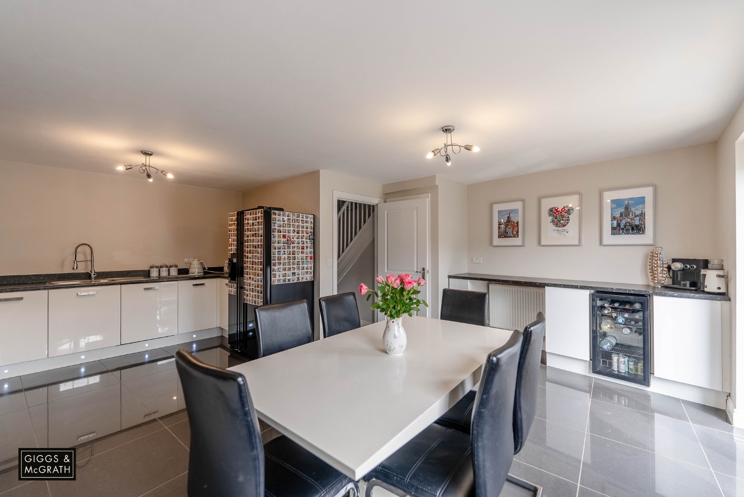 4 bed town house for sale in Papworth Everard, Cambridgeshire  - Property Image 3