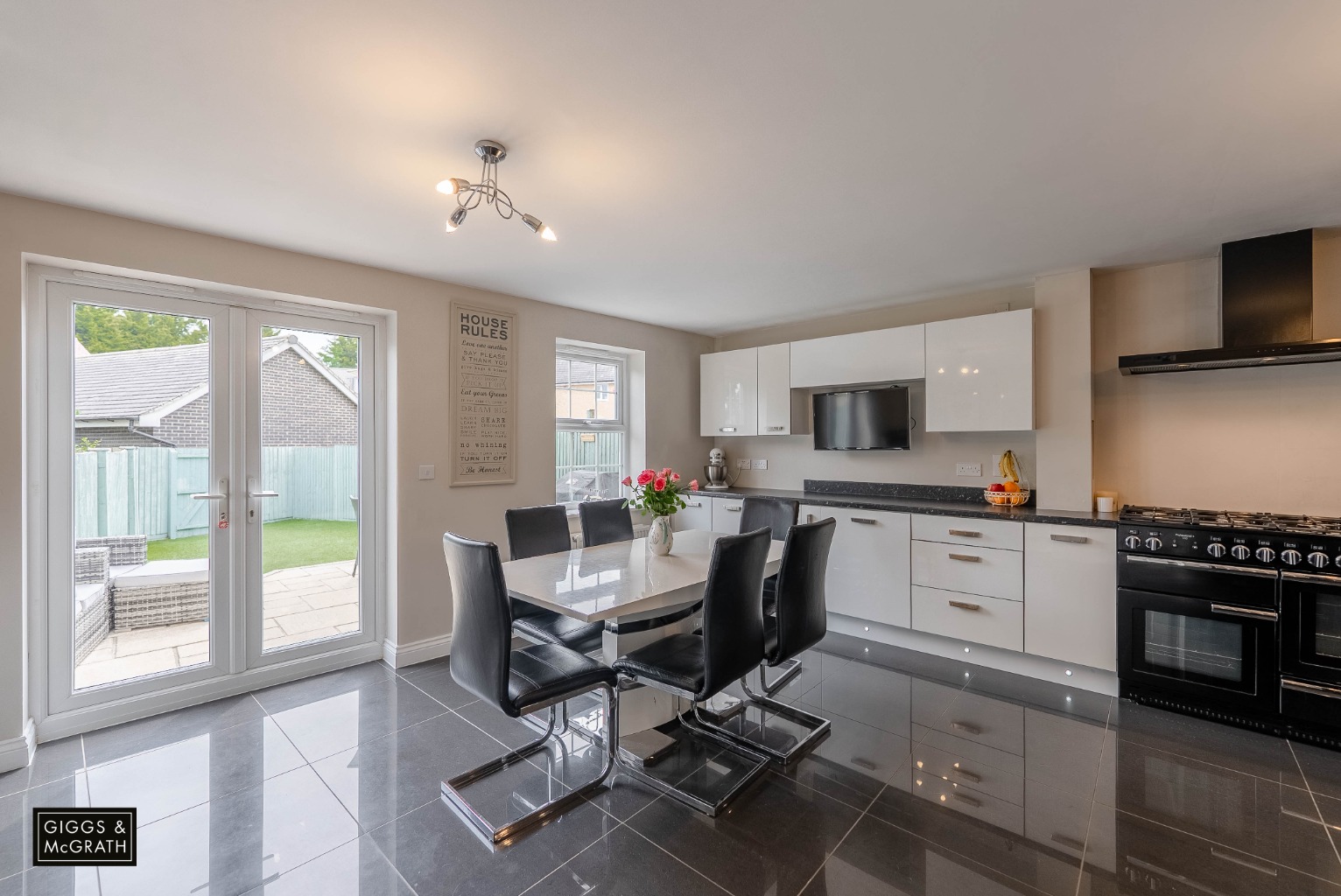 4 bed town house for sale in Papworth Everard, Cambridgeshire  - Property Image 2