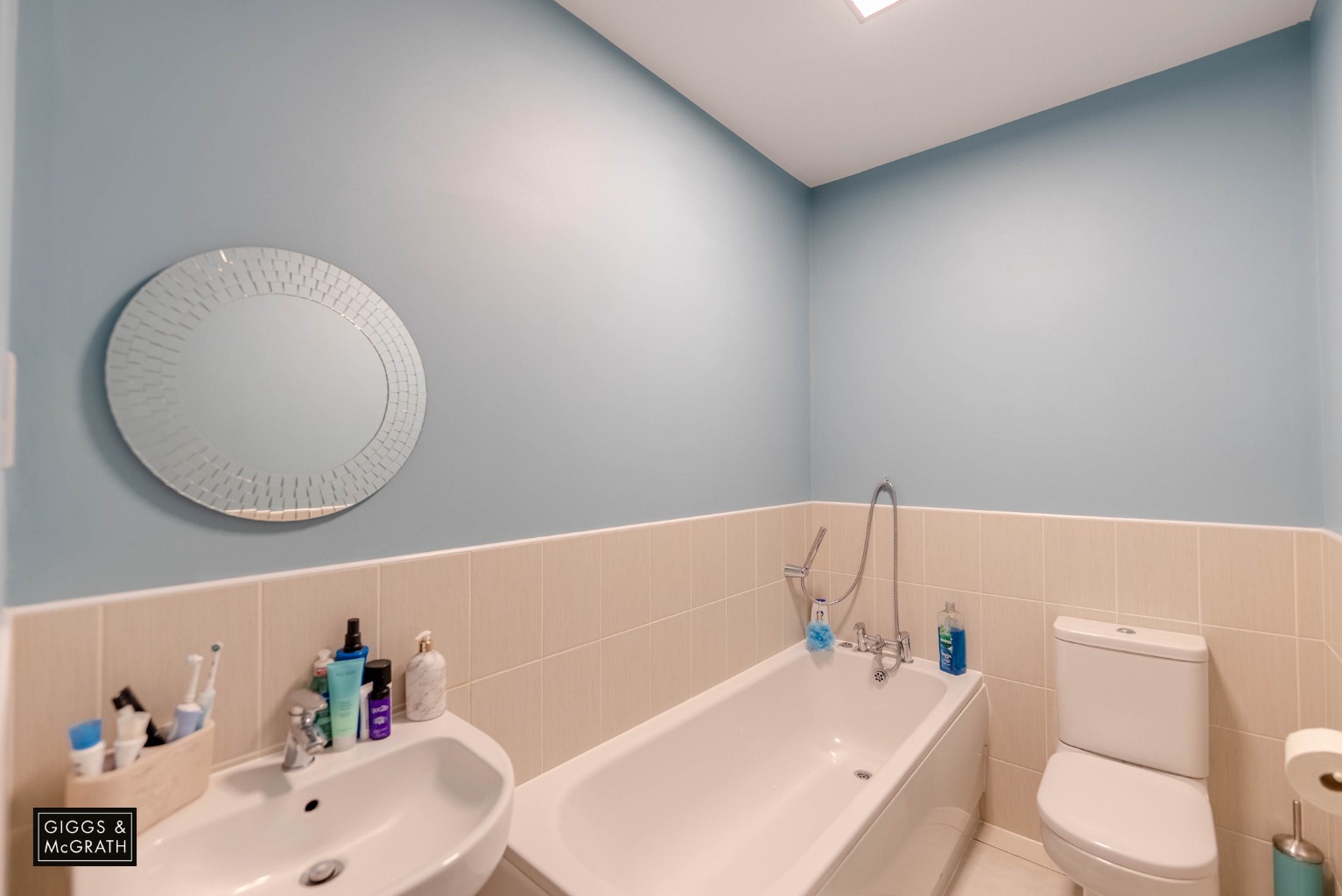 4 bed town house for sale in Papworth Everard, Cambridgeshire  - Property Image 16