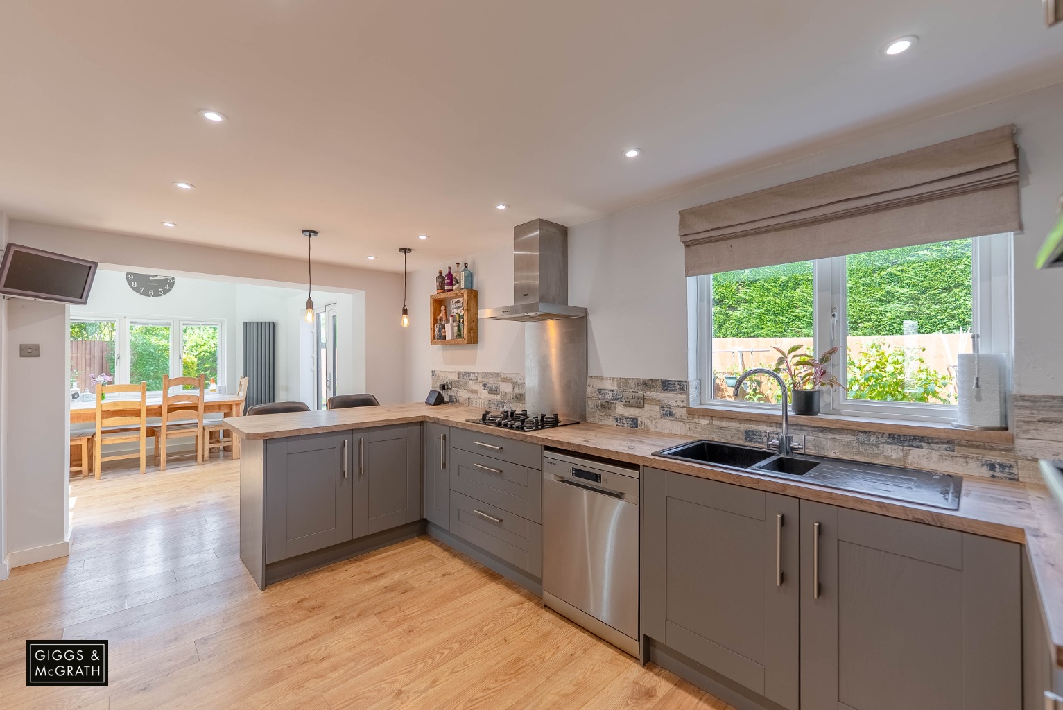3 bed link detached house for sale in The Paddock, Huntingdon  - Property Image 2