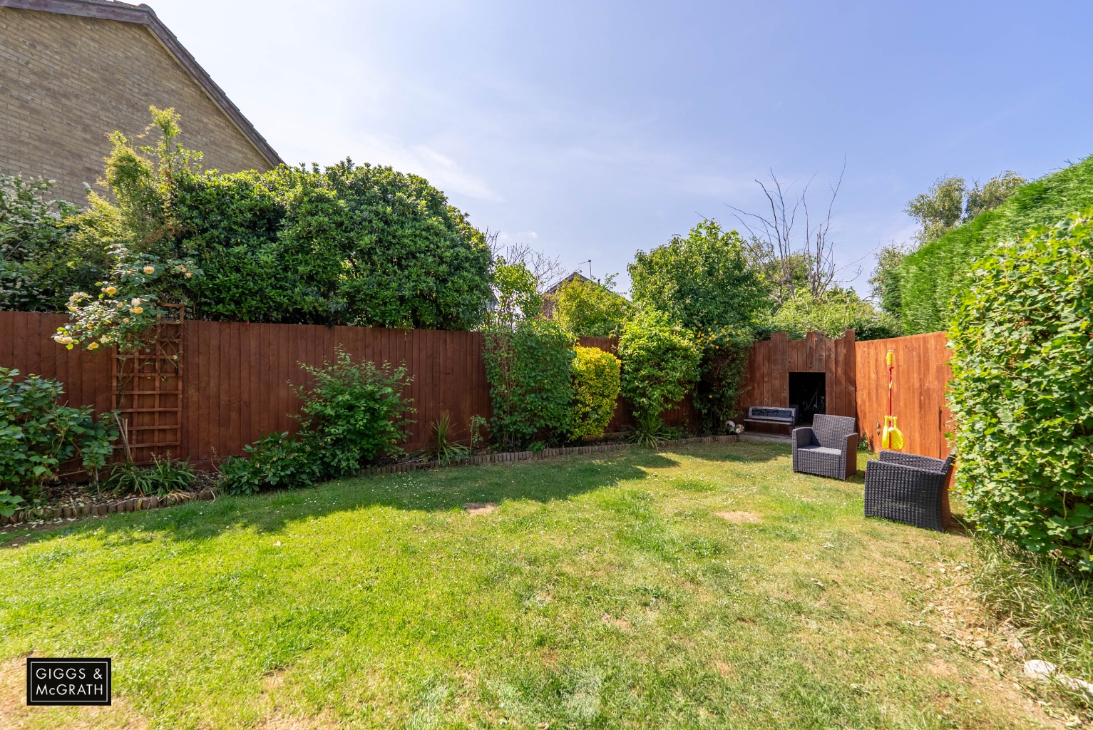 3 bed link detached house for sale in The Paddock, Huntingdon  - Property Image 7