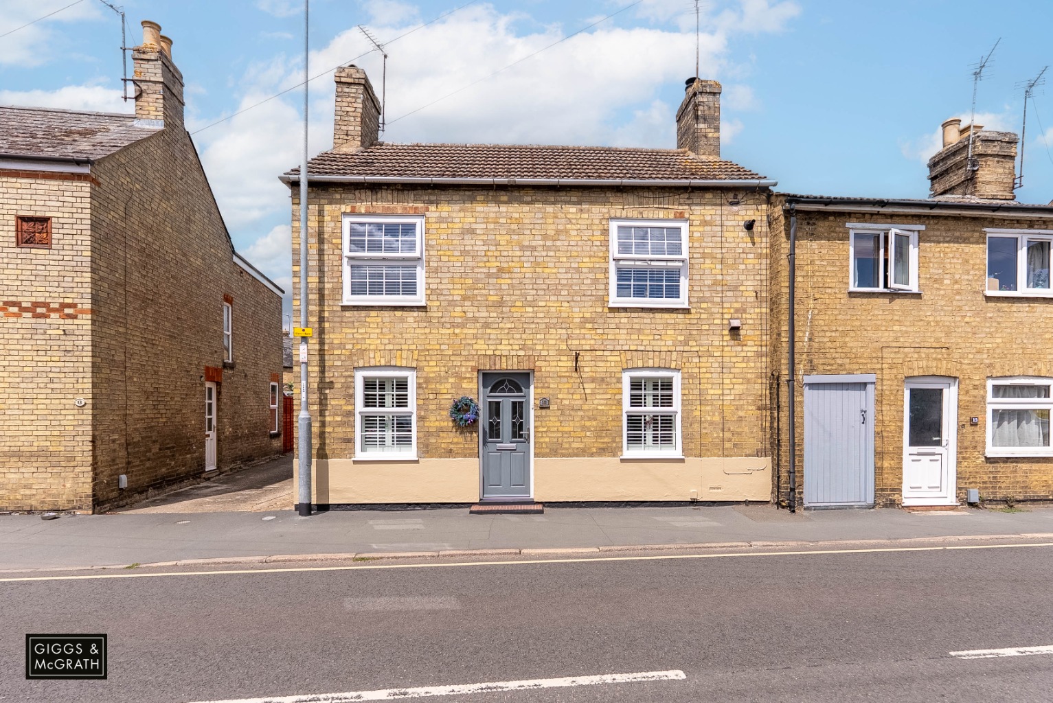 3 bed semi-detached house for sale in London Street, Huntingdon - Property Image 1